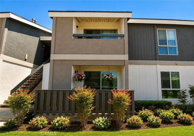2827-s-fairview-st-g-santa-ana-ca-92704/hzid_553088f1
