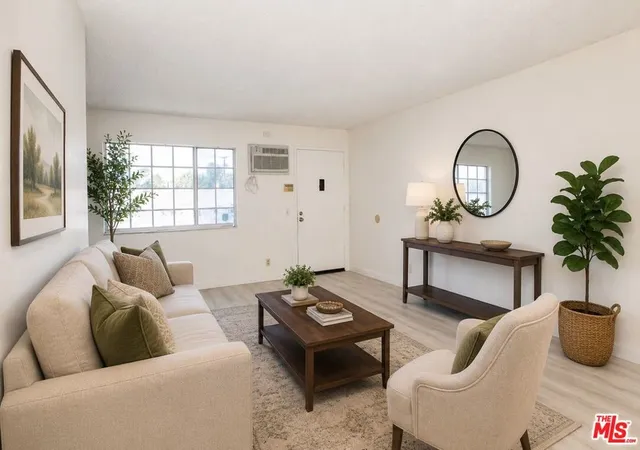 20930-parthenia-st-207-canoga-park-ca-91304/hzid_69427c8d