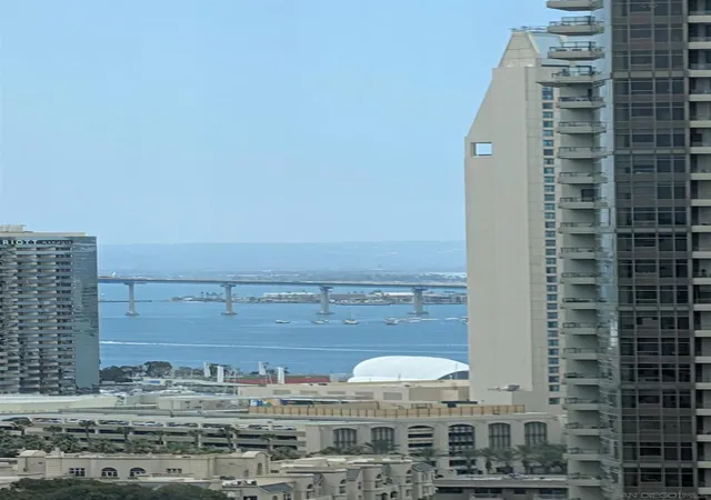 1205-pacific-hwy-2504-san-diego-ca-92101/hzid_a2f9aa5a