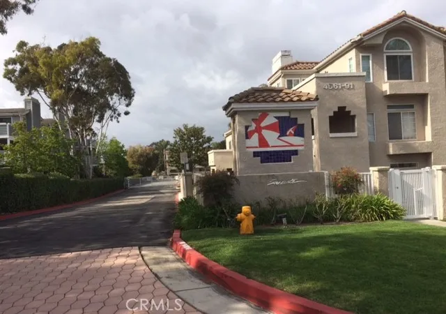 4591-warner-ave-203-huntington-beach-ca-92649/hzid_e50f169b