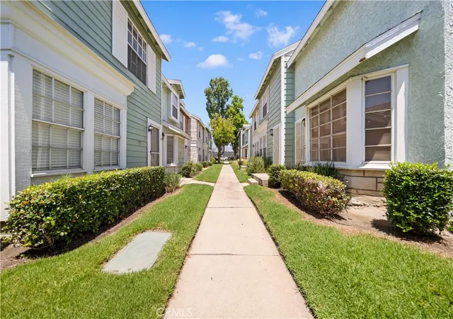 5640-riverside-dr-32-chino-ca-91710/hzid_22309fc3