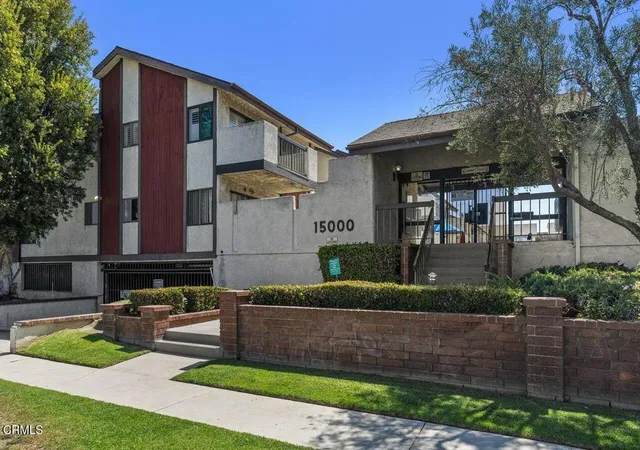 15000-halldale-ave-212-gardena-ca-90247/hzid_e1b7bb67