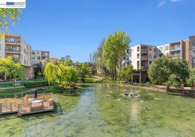 430-n-civic-dr-208-walnut-creek-ca-94596/hzid_feb6d112