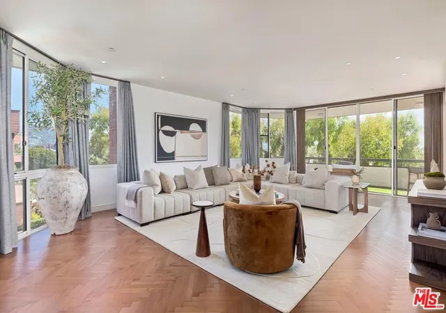 300-n-swall-dr-452-beverly-hills-ca-90211/hzid_747931f5