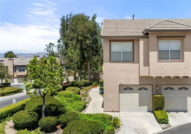 1382-s-country-glen-way-anaheim-ca-92808/hzid_25d67f9c