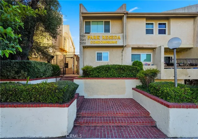 7651-reseda-los-angeles-ca-91335/hzid_4bee68ce