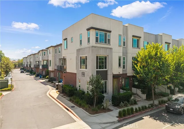 1530-w-cameron-west-covina-ca-91790/hzid_82f6f5ff