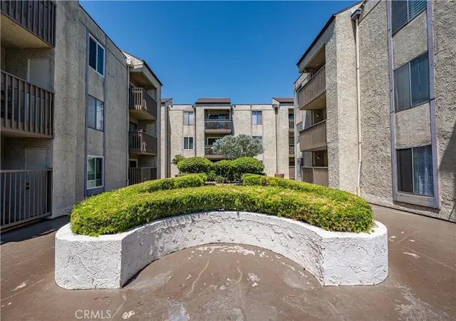 1620-neil-armstrong-st-106-montebello-ca-90640/hzid_d0c063d5