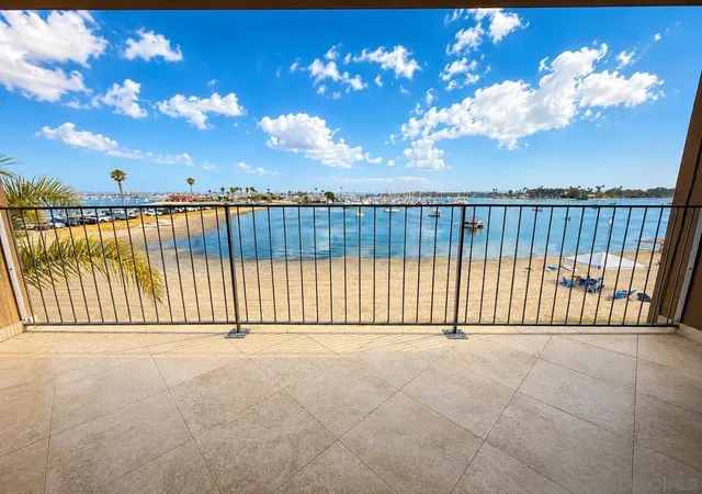 3468-bayside-e-san-diego-ca-92109/hzid_a2f86990