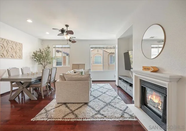 297-tiburon-190-chula-vista-ca-91914/hzid_32b9ac69