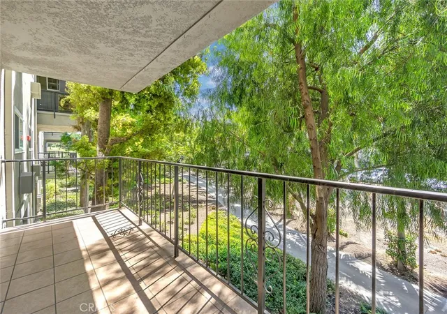 2393-via-mariposa-w-1d-laguna-woods-ca-92637/hzid_2c13d323