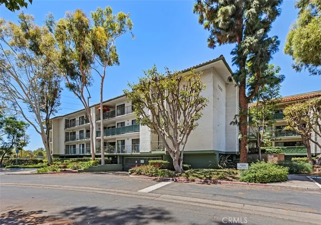 7215-apricot-irvine-ca-92618/hzid_3b689e32