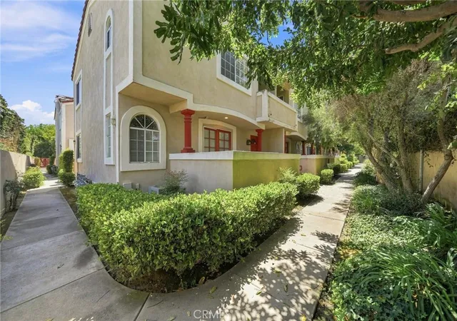 1665-east-68th-21-long-beach-ca-90805/hzid_a52e3422