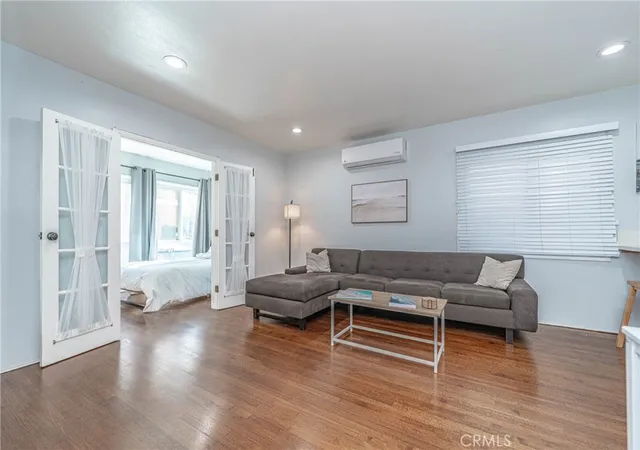 325-cedar-long-beach-ca-90802/hzid_830e5aea