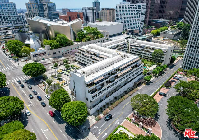 121-s-hope-st-517-los-angeles-ca-90012/hzid_2d9d3d22