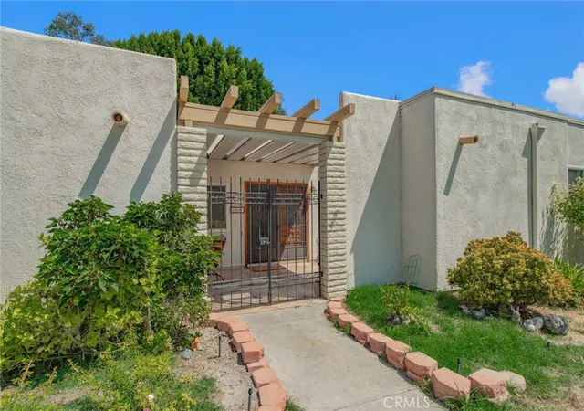 2363-via-mariposa-e-c-laguna-woods-ca-92637/hzid_630c8451