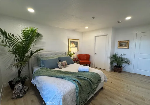 8514-e-baker-hl-rd-b-orange-ca-92869/hzid_97d386ff