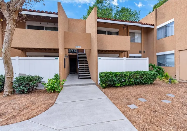 1101-w-macarthur-301-santa-ana-ca-92707/hzid_36011365