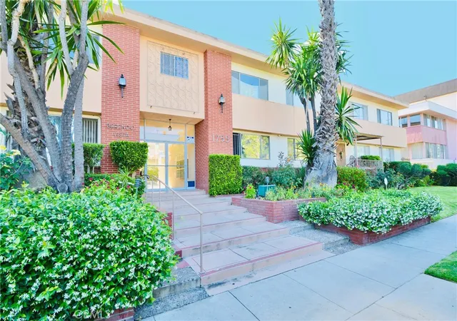 1755-n-berendo-28-los-angeles-ca-90027/hzid_d472f6cd