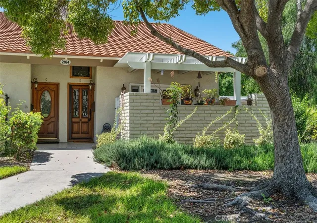 2164-via-mariposa-e-b-laguna-woods-ca-92637/hzid_1c237b23