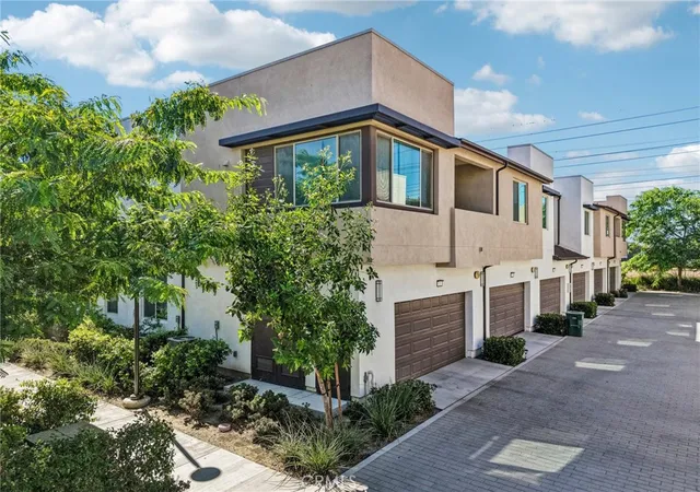 3630-e-peckham-paseo-2-ontario-ca-91761/hzid_81b7e5b8