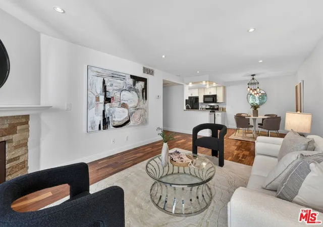 8530-holloway-dr-303-west-hollywood-ca-90069/hzid_38568518