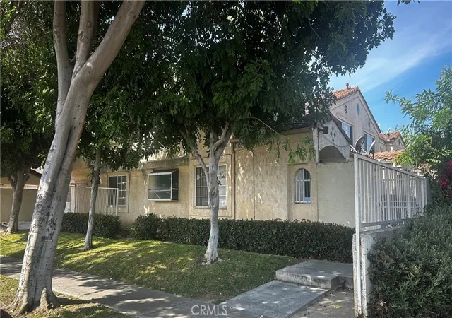 13949-arthur-ave-1-paramount-ca-90723/hzid_0459a42e