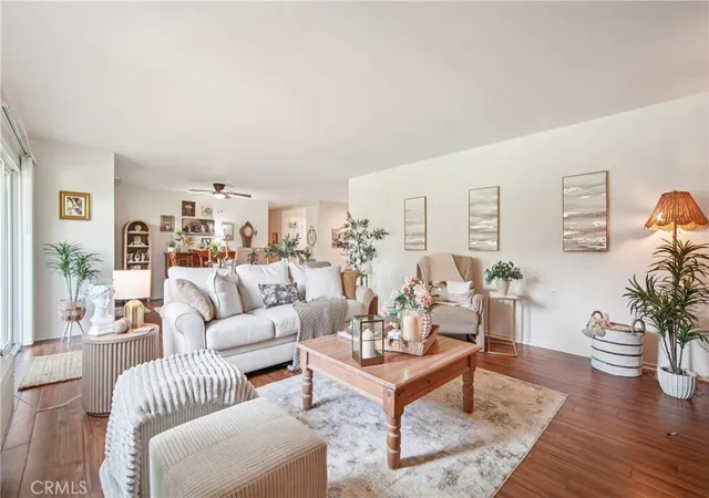 2402-via-mariposa-w-1e-laguna-woods-ca-92637/hzid_c53a9b49