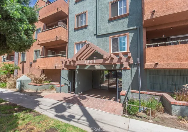 2507-e-15th-street-214-long-beach-ca-90804/hzid_f1900e1a