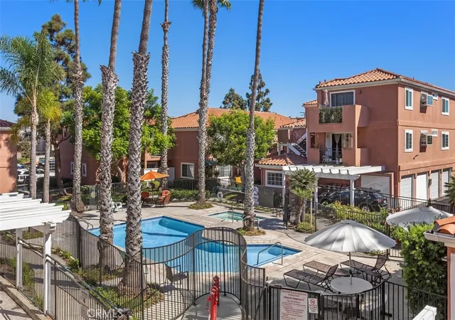 409-utica-huntington-beach-ca-92648/hzid_ef3fb385