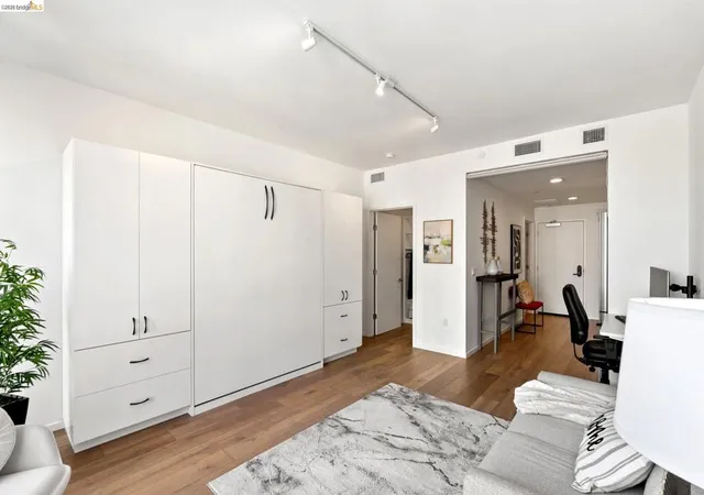 1433-bush-street-502-san-francisco-ca-94109-5595/hzid_bfaa6220