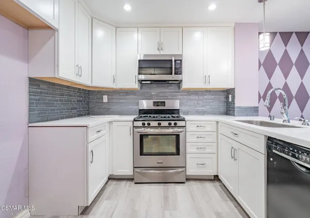 1043-waltham-rd-e-simi-valley-ca-93065/hzid_ebb2c532