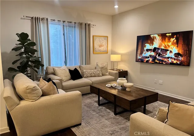 21-gramercy-218-irvine-ca-92612/hzid_1859420c