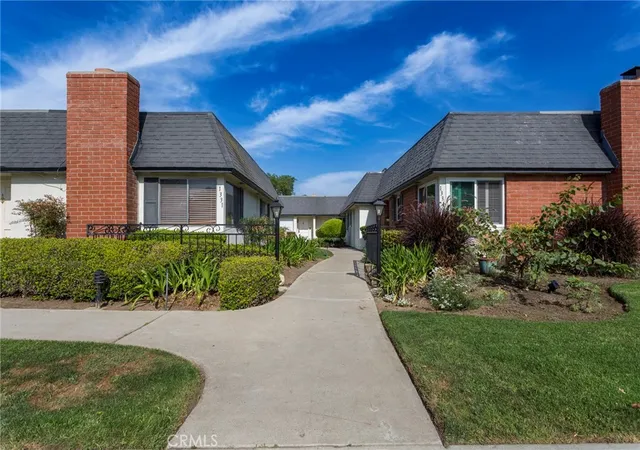 1331-victoria-dr-18-fullerton-ca-92831/hzid_1c49a0e0