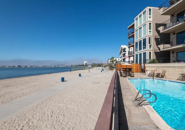 1235-parker-pl-2b-san-diego-ca-92109/hzid_f51b3e64