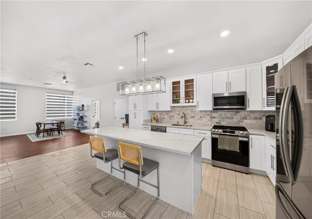 435-w-center-street-anaheim-ca-92805/hzid_2cde1e9e