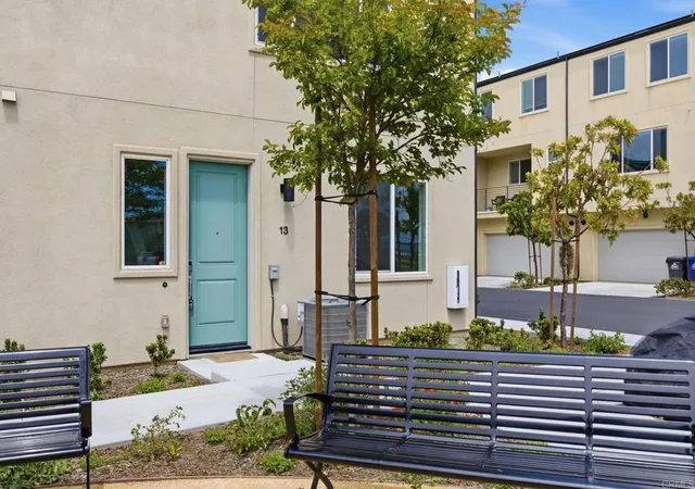 5310-seacliff-pl-13-san-diego-ca-92154/hzid_e37fd260