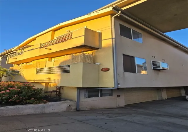 8780-burnet-los-angeles-ca-91343/hzid_28f3788e