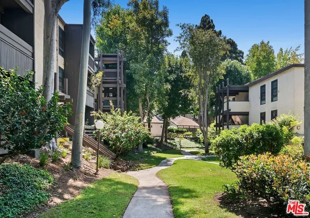7742-redlands-st-d1046-los-angeles-ca-90293/hzid_faaeadb5
