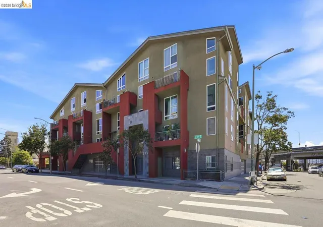 675-8th-st-3-oakland-ca-94607/hzid_a26b80cd