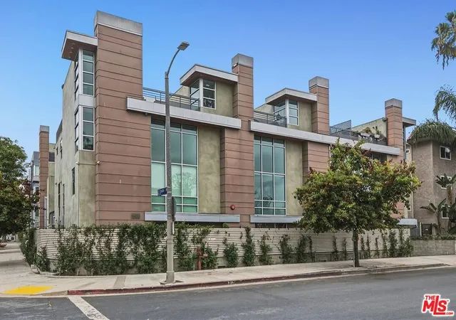 5806-waring-ave-14-los-angeles-ca-90038/hzid_d52d9af0