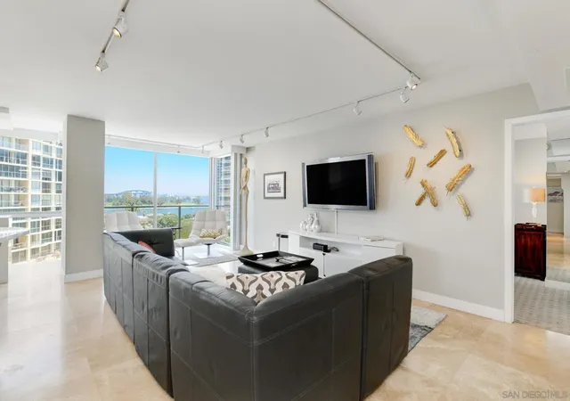 1760-avenida-del-mundo-510-coronado-ca-92118/hzid_eab5346b