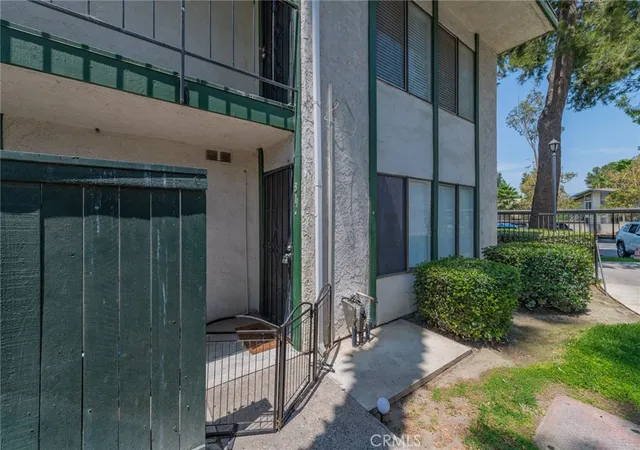 1735-e-washington-st-b-11-colton-ca-92324/hzid_8bdbd693