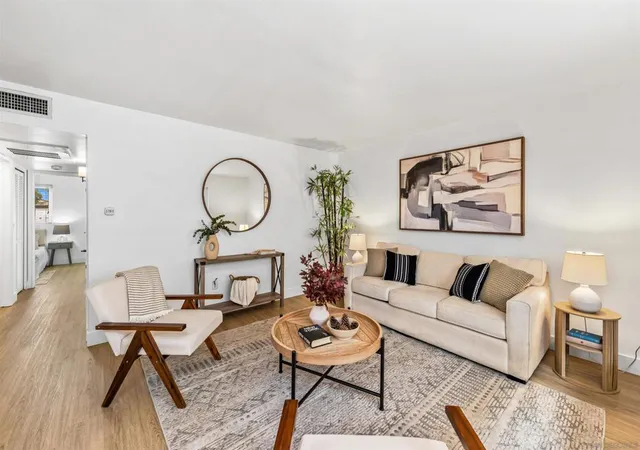 1030-robinson-ave-208-san-diego-ca-92103/hzid_2eab3375