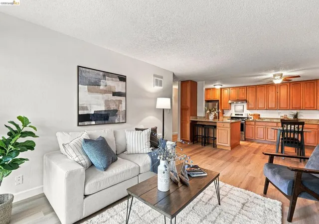 955-shorepoint-ct-208-alameda-ca-94501/hzid_7417e96c