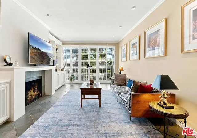 8455-fountain-ave-206-west-hollywood-ca-90069/hzid_9c0c05b2