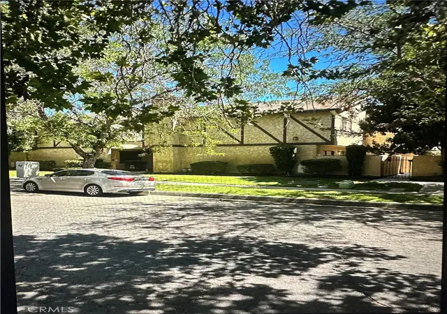 1340-w-ave-j4-lancaster-ca-93534/hzid_3e7fb5fe