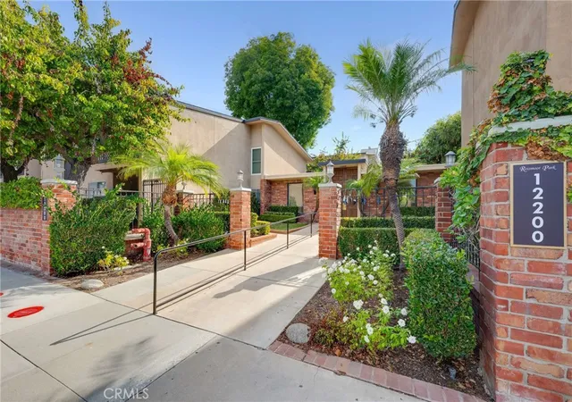 12200-montecito-h101-seal-beach-ca-90740/hzid_cfdab69a