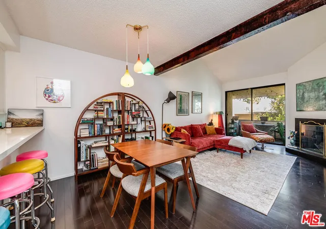 3480-barham-blvd-326-los-angeles-ca-90068/hzid_d6a678e1