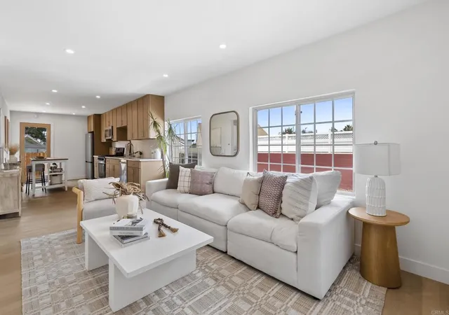 4779-castle-ave-san-diego-ca-92105/hzid_e5eba44a